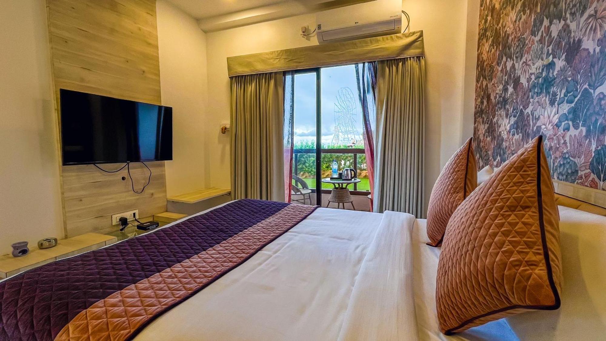 Regenta Bharti Amusement & Adventure Resort Pune, Urulikanchan Uruli Kānchān Dış mekan fotoğraf